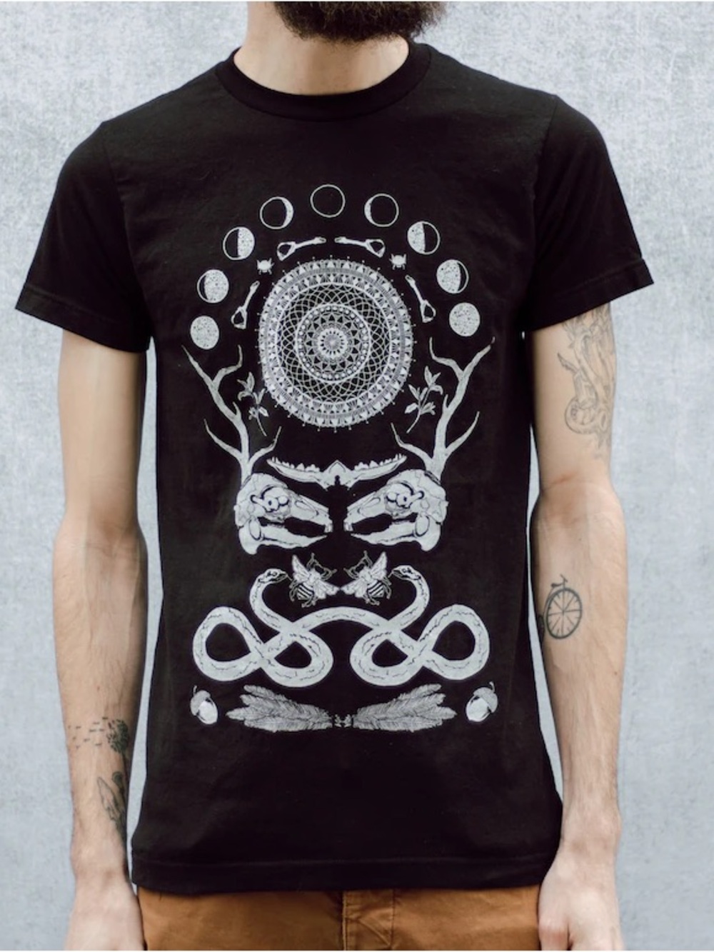 Rabbit Skulk Antler T-shirt Short-Sleeve Crewneck Tee with White Mandala Graphic